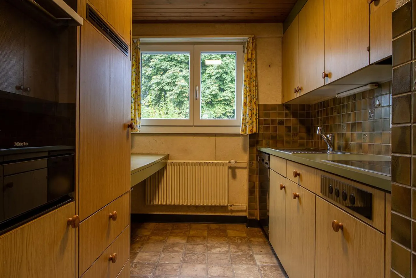 Proprietà attraente con potenziale d'uso versatile - Foto 12 di 25