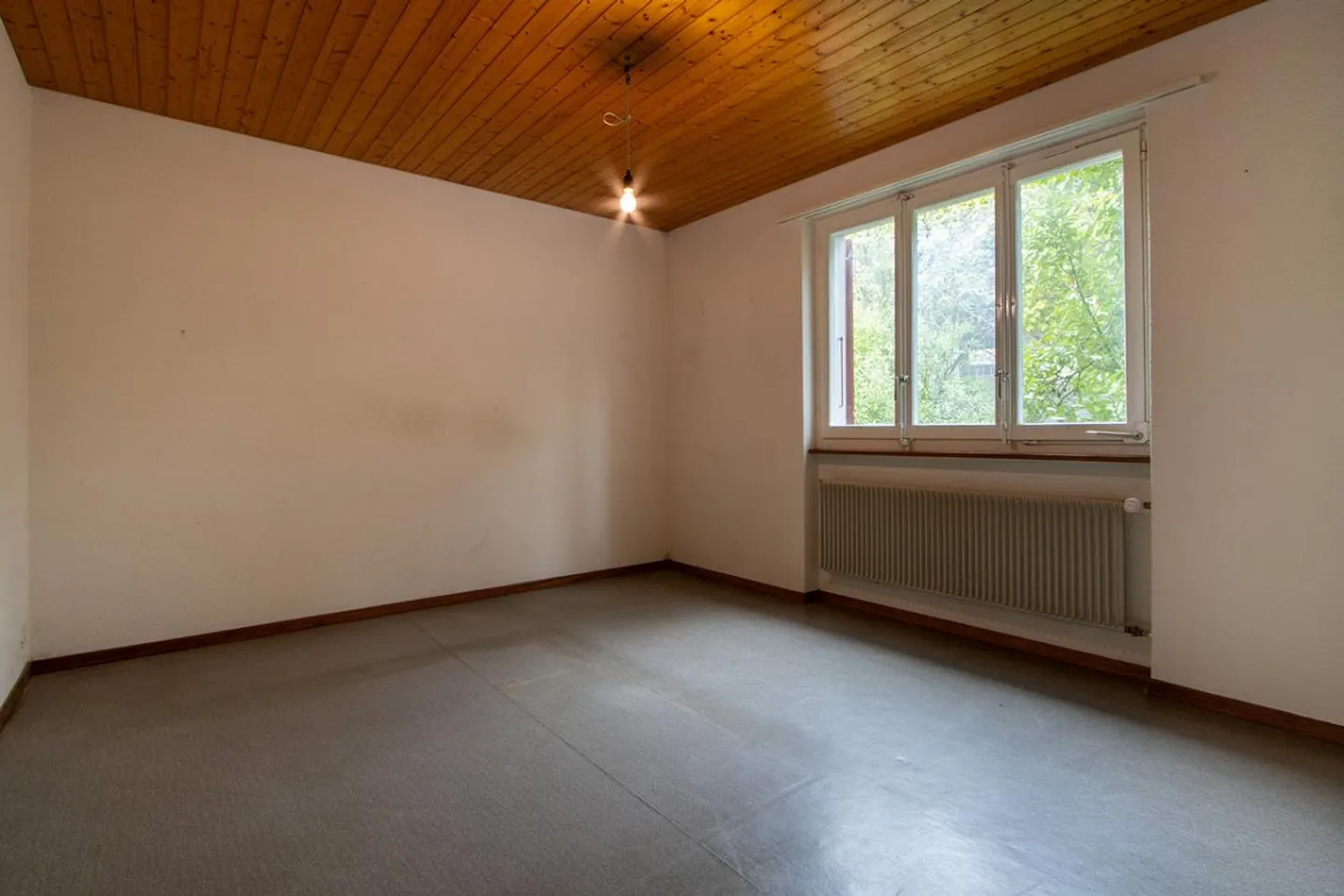 Proprietà attraente con potenziale d'uso versatile - Foto 16 di 25