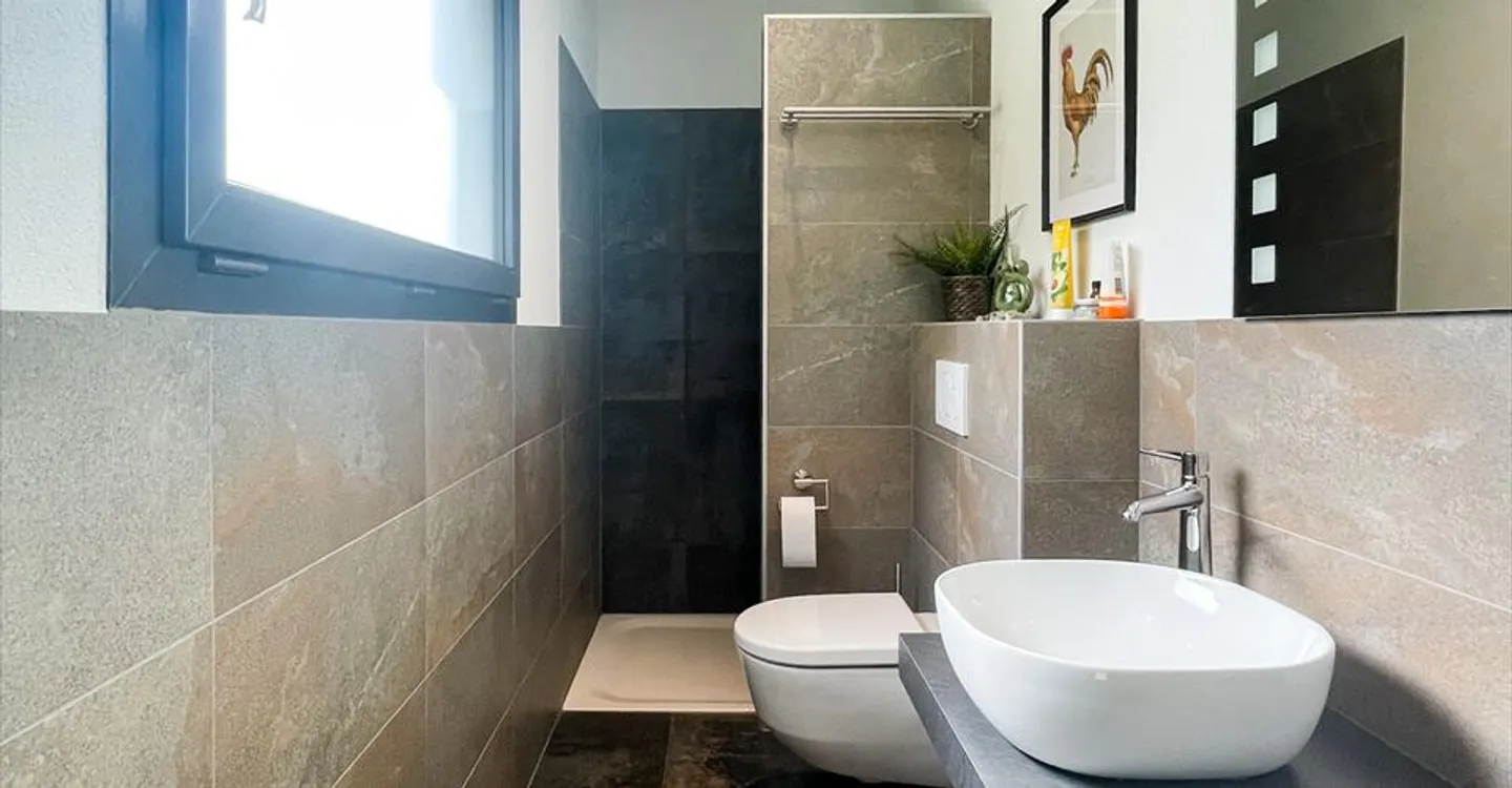 Chalet d'Architetto Eccezionale nel Cuore della Natura con Piscina e Vista Panoramica - Foto 3 di 14
