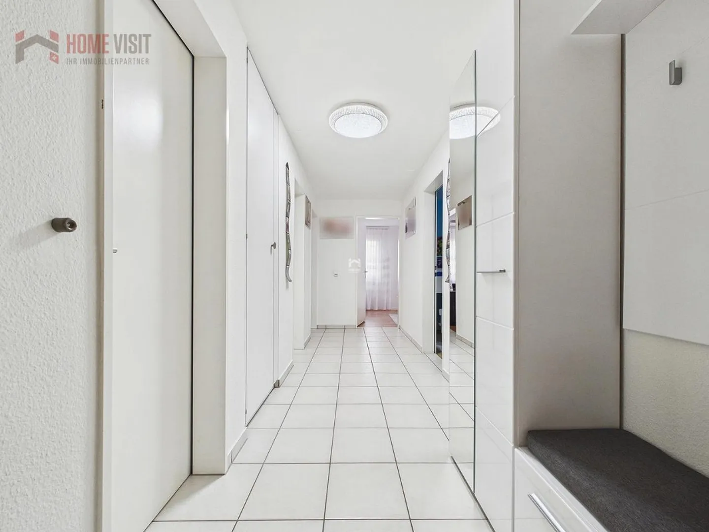 Geräumige Wohnung mit Hobbyraum - Foto 5 von 18