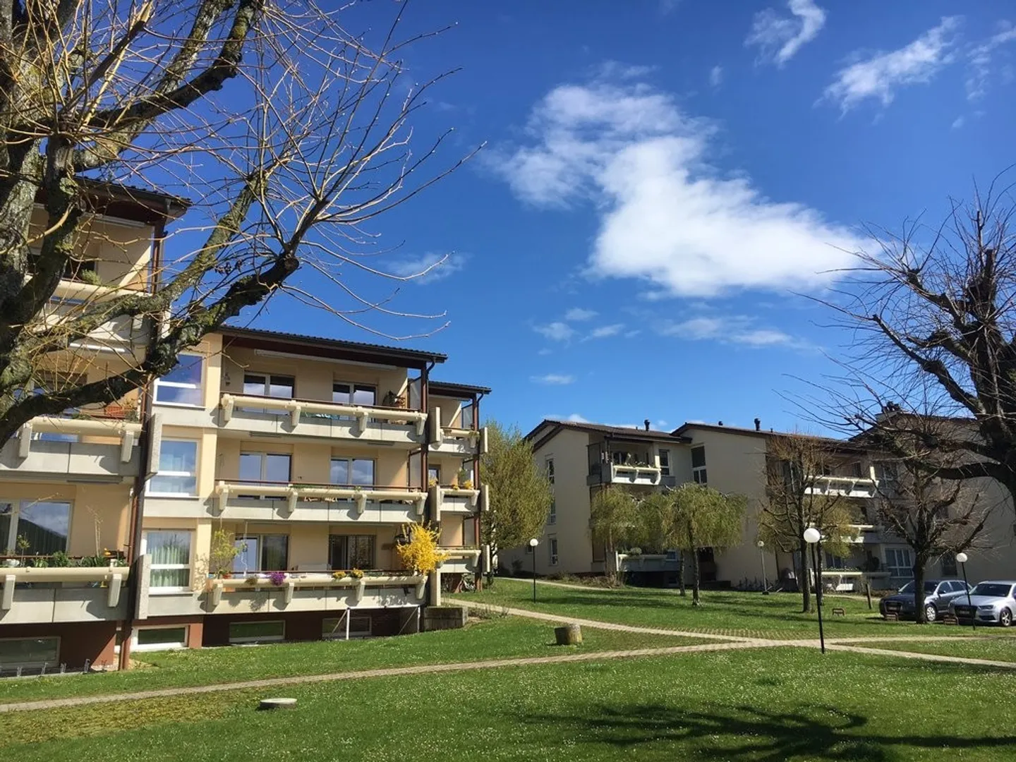 Places de stationnement à louer aux Blés d'Or à Villars-sur-Glâne - Photo 1 sur 1