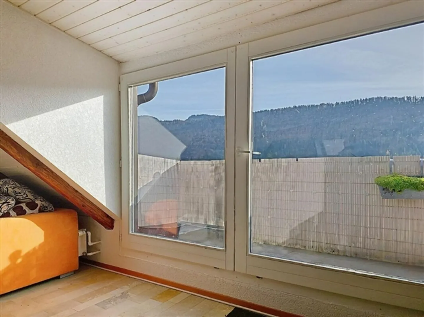 Charmantes Doppelhaus - Foto 4 von 15