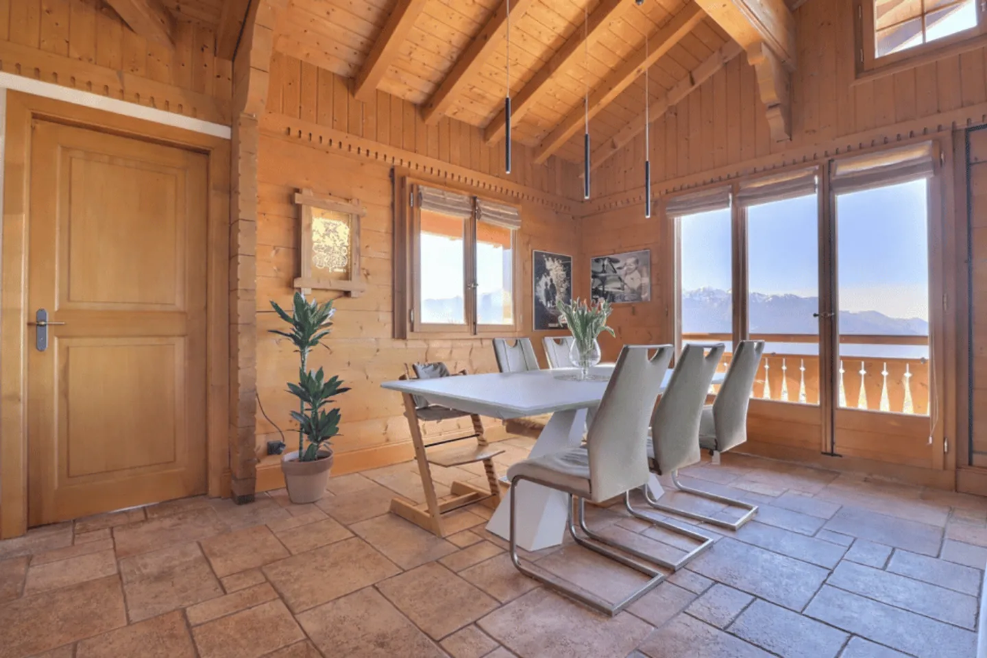 Chalet with Lake and Mountain Views - Photo 8 of 13