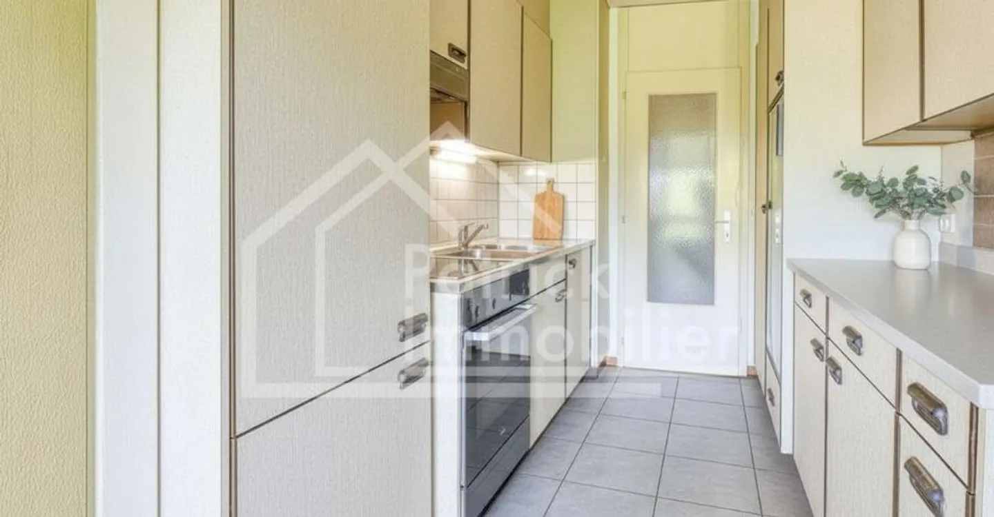 Charming 3.5-Room Apartment - Photo 8 of 8
