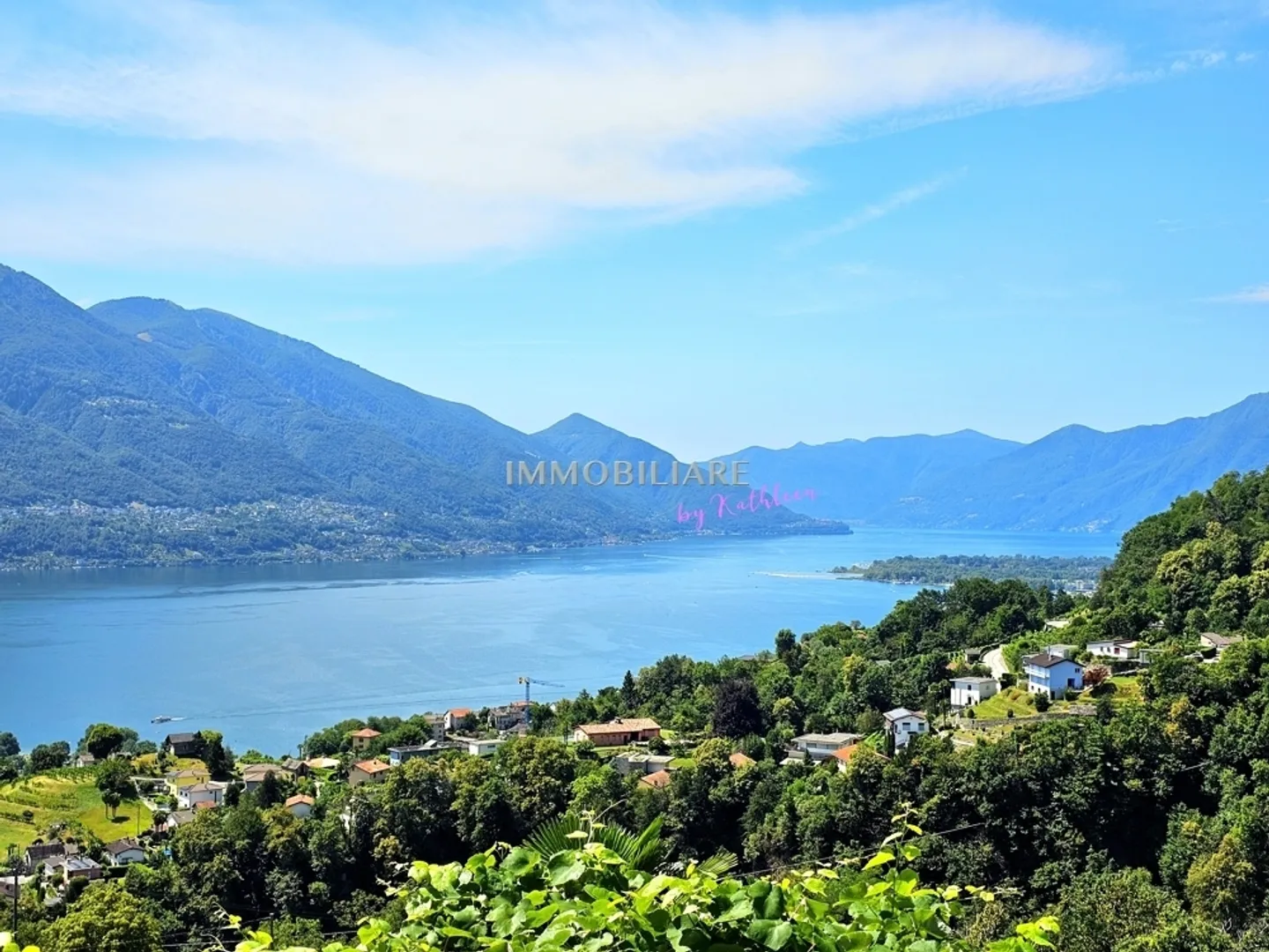 Charmante maison de vacances avec vue sur le lac dans un endroit ensoleillé et calme - Photo 3 sur 13