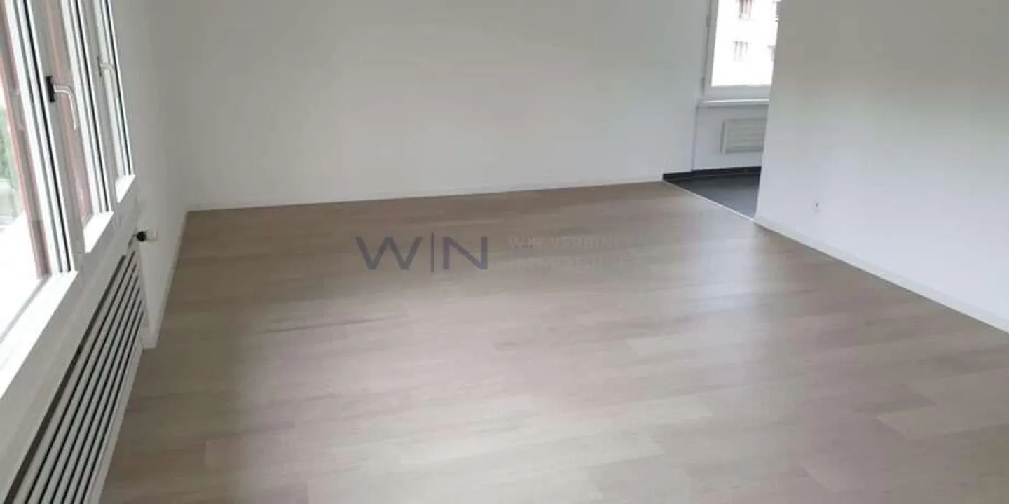 Neuwertige 5.5-Zi.-Wohnung mit traumhafter Aussicht - Foto 4 von 11