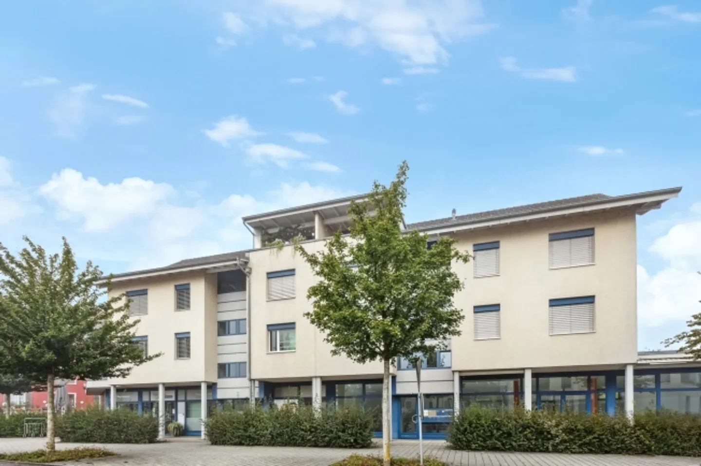 Edificio ad uso misto in affitto - Foto 1 di 6