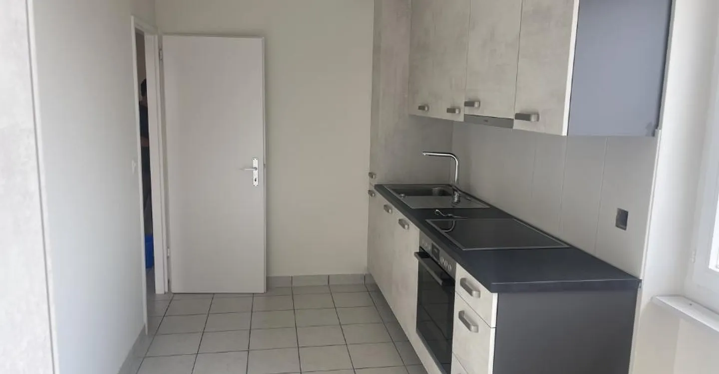 Centro di Malley! Ristrutturato! Vista splendida! - Foto 4 di 9
