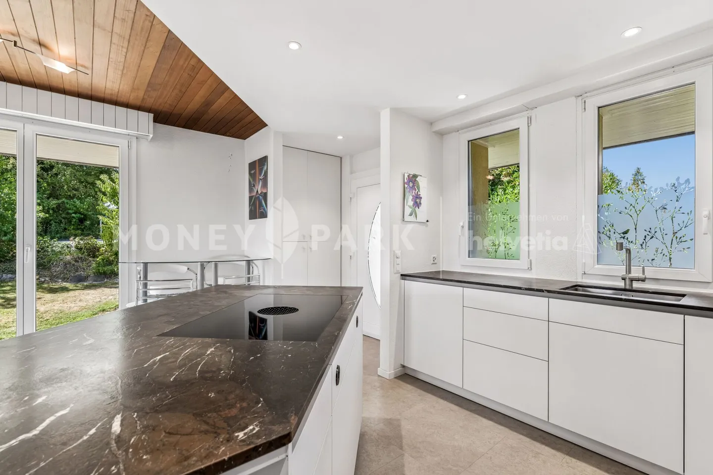Attractive 6.5-room detached house in a family-friendly location - Photo 3 of 16
