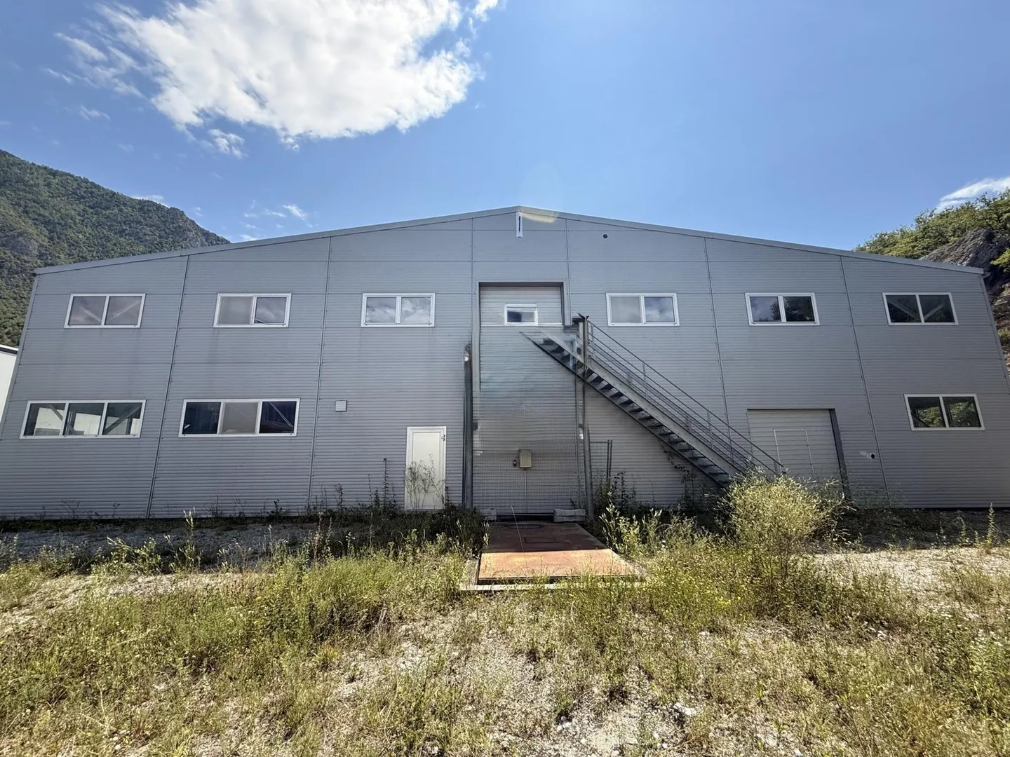 Halls commerciaux modulaires avec permis de construire - Photo 6 sur 7