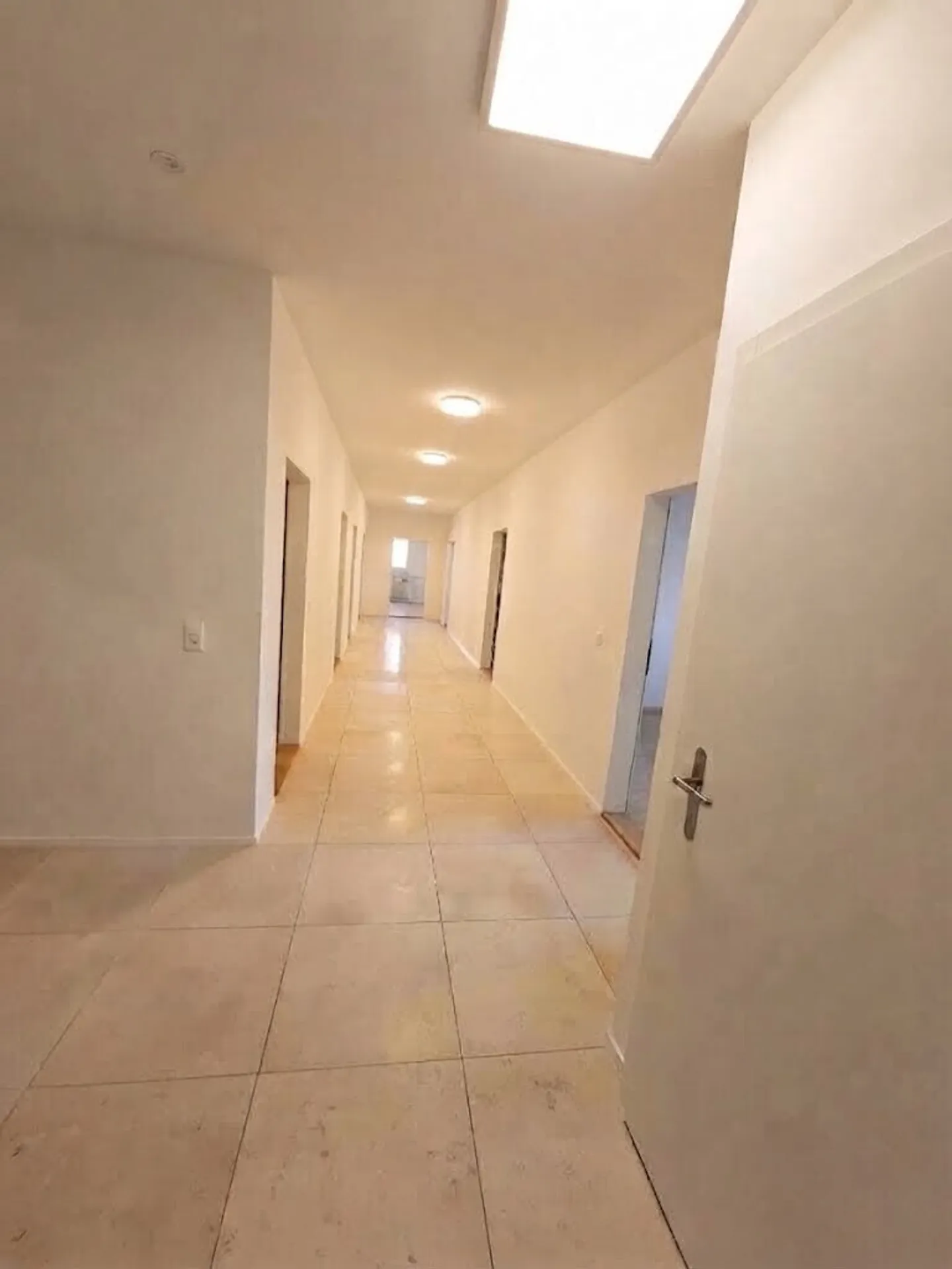 Exclusive, newly renovated offices in a central location 8 units available for flexible rental - Photo 1 of 9