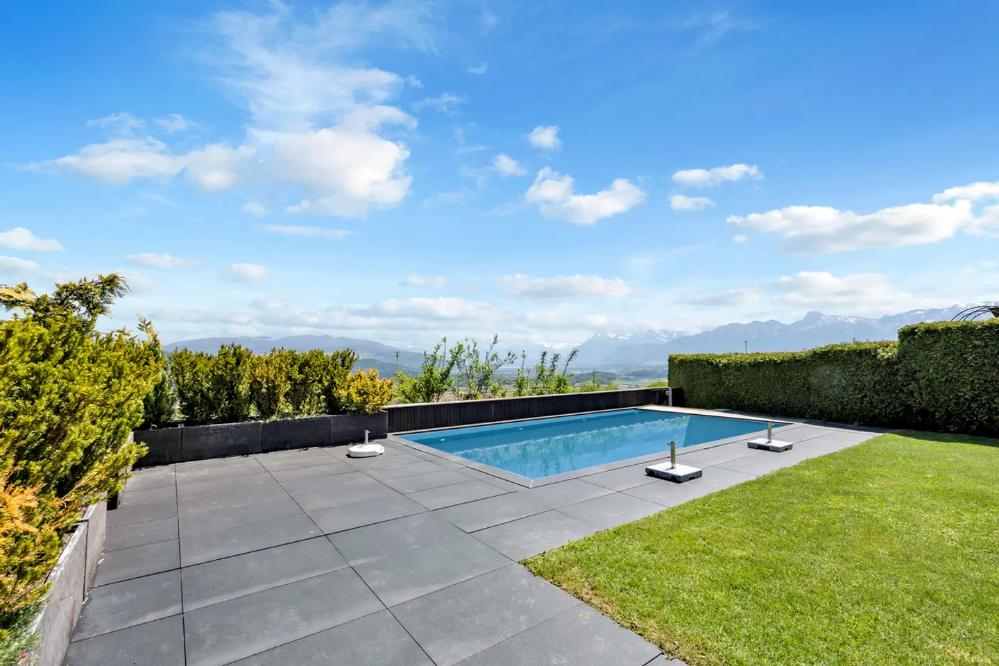 Villa di lusso con piscina - Foto 3 di 13