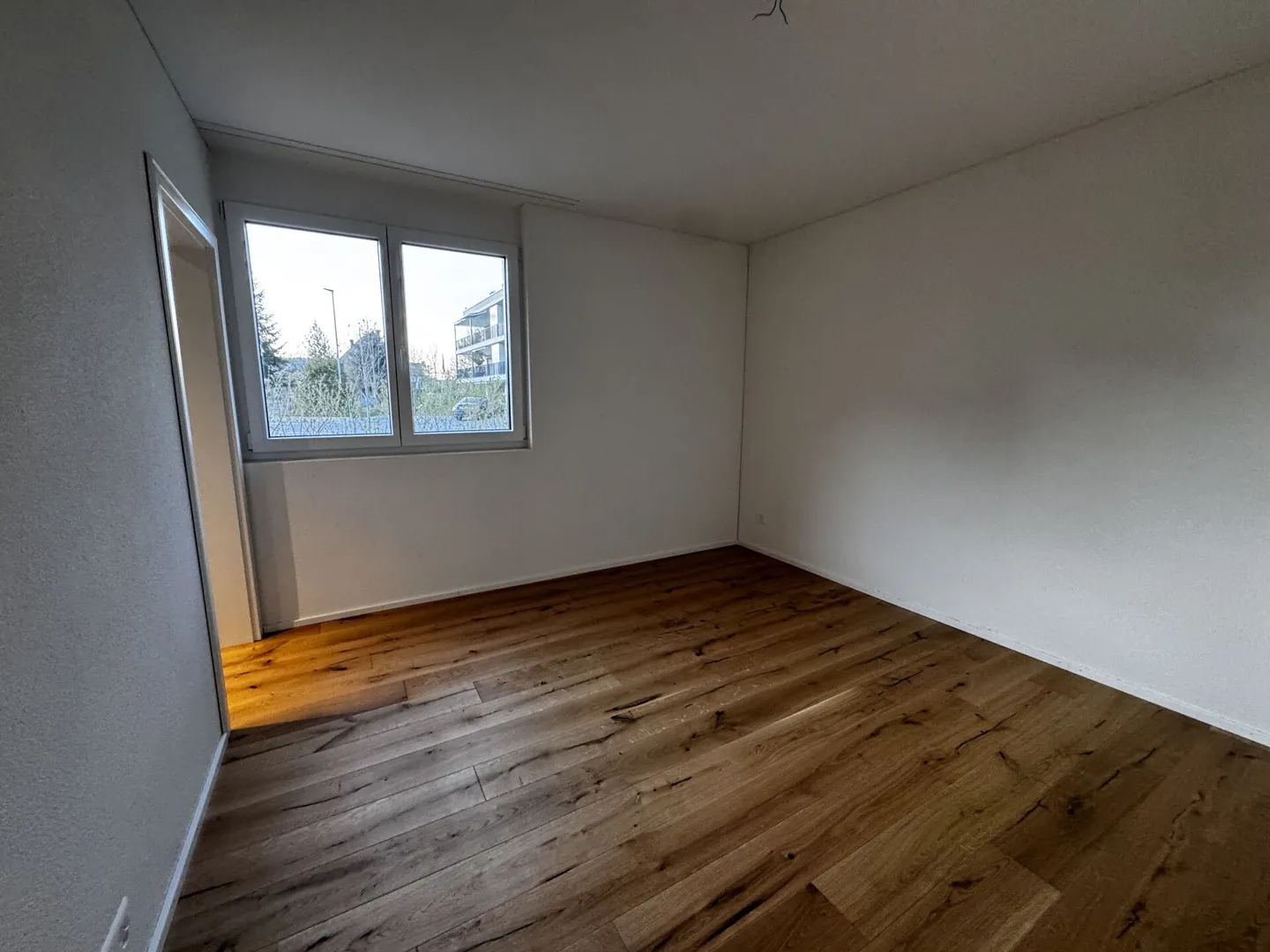 Sentirsi bene nel verde - Appartamento elegante di 4,5 stanze cerca residenti - Foto 8 di 9