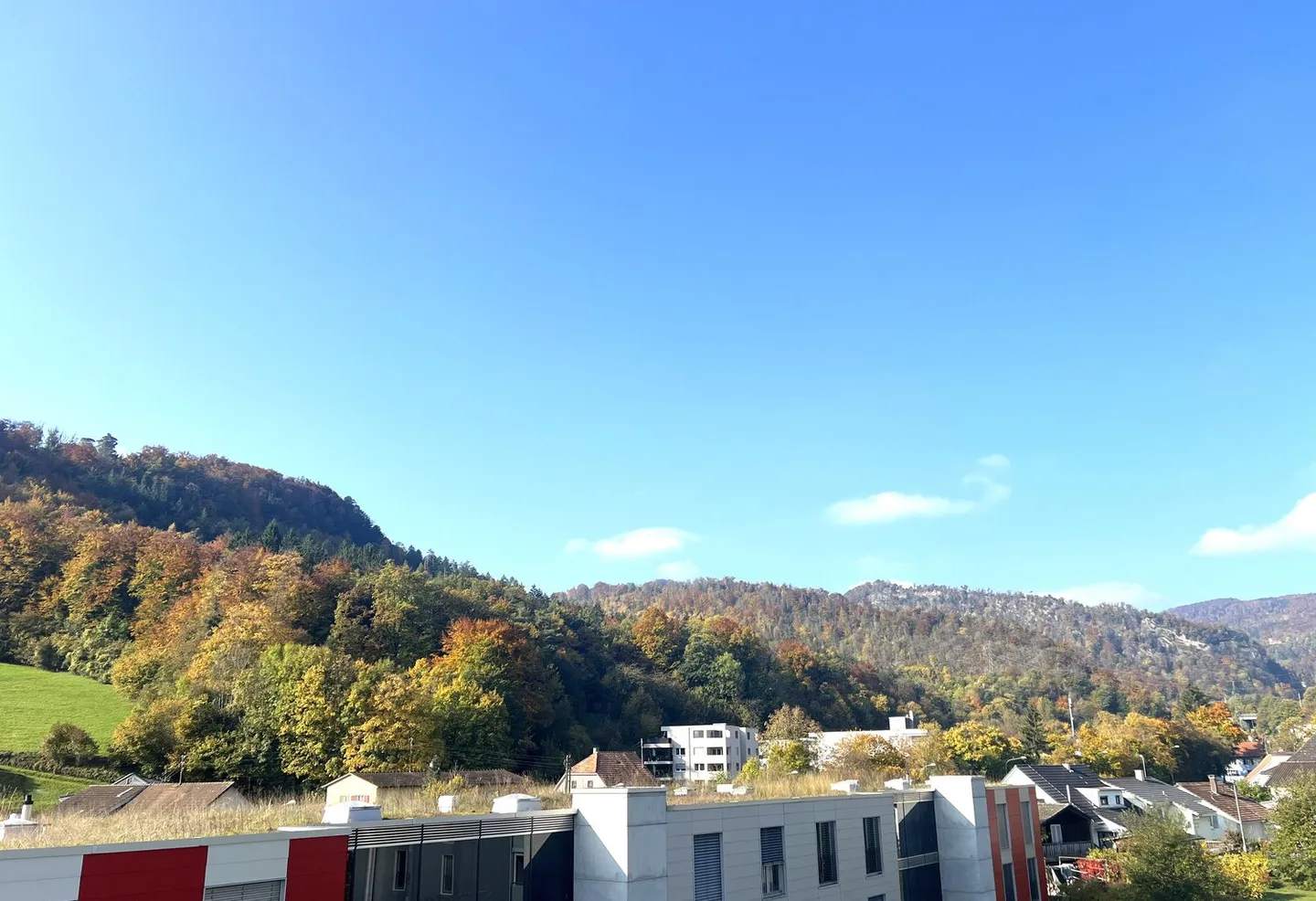 Your front-row seat in the green – Attic with plenty of sun and breathtaking views - Photo 2 of 9