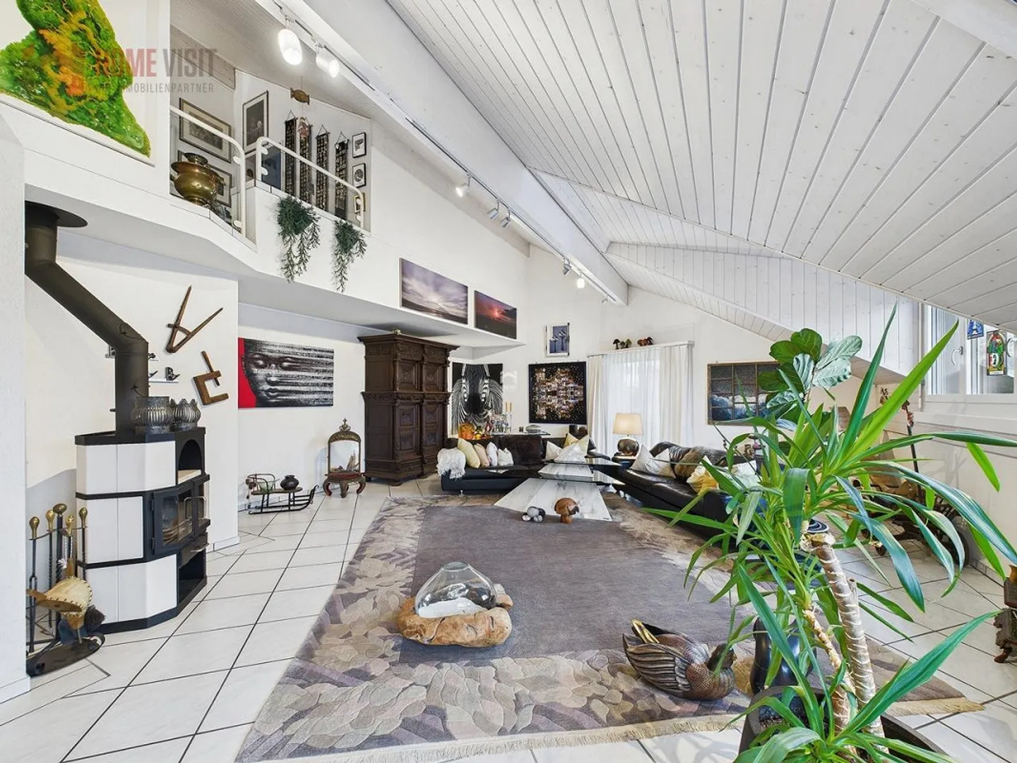 Appartement en duplex de rêve avec charme, confort et vue dégagée - Photo 2 sur 11
