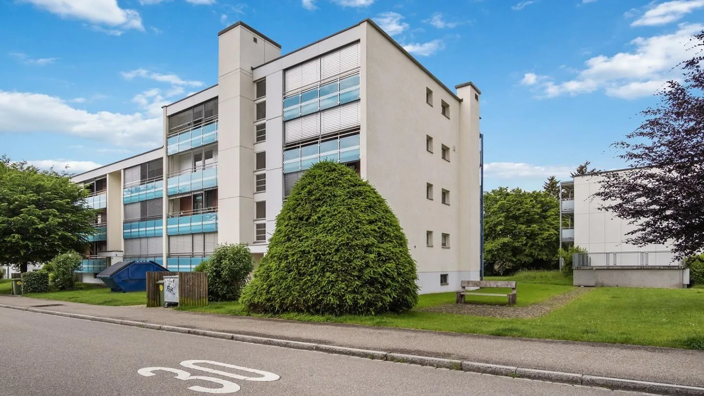 Appartement 4.5 pièces avec grand jardin d'hiver. Maintenant disponible - Cela pourrait être votre nouveau chez-vous ! - Photo 1 sur 12