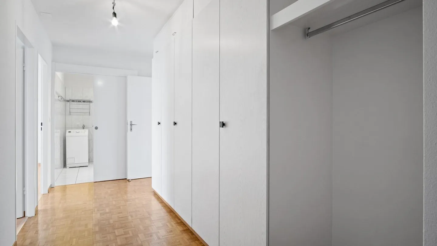 Appartement 4.5 pièces avec grand jardin d'hiver. Maintenant disponible - Cela pourrait être votre nouveau chez-vous ! - Photo 5 sur 12