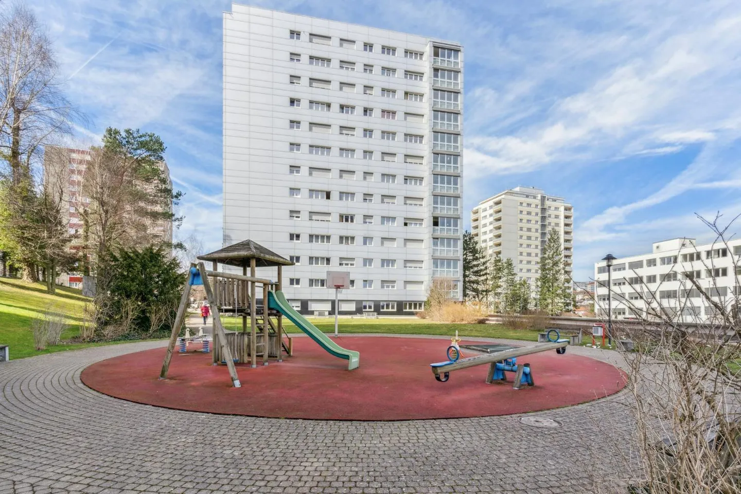 Geräumige und helle Wohnung - Foto 1 von 7
