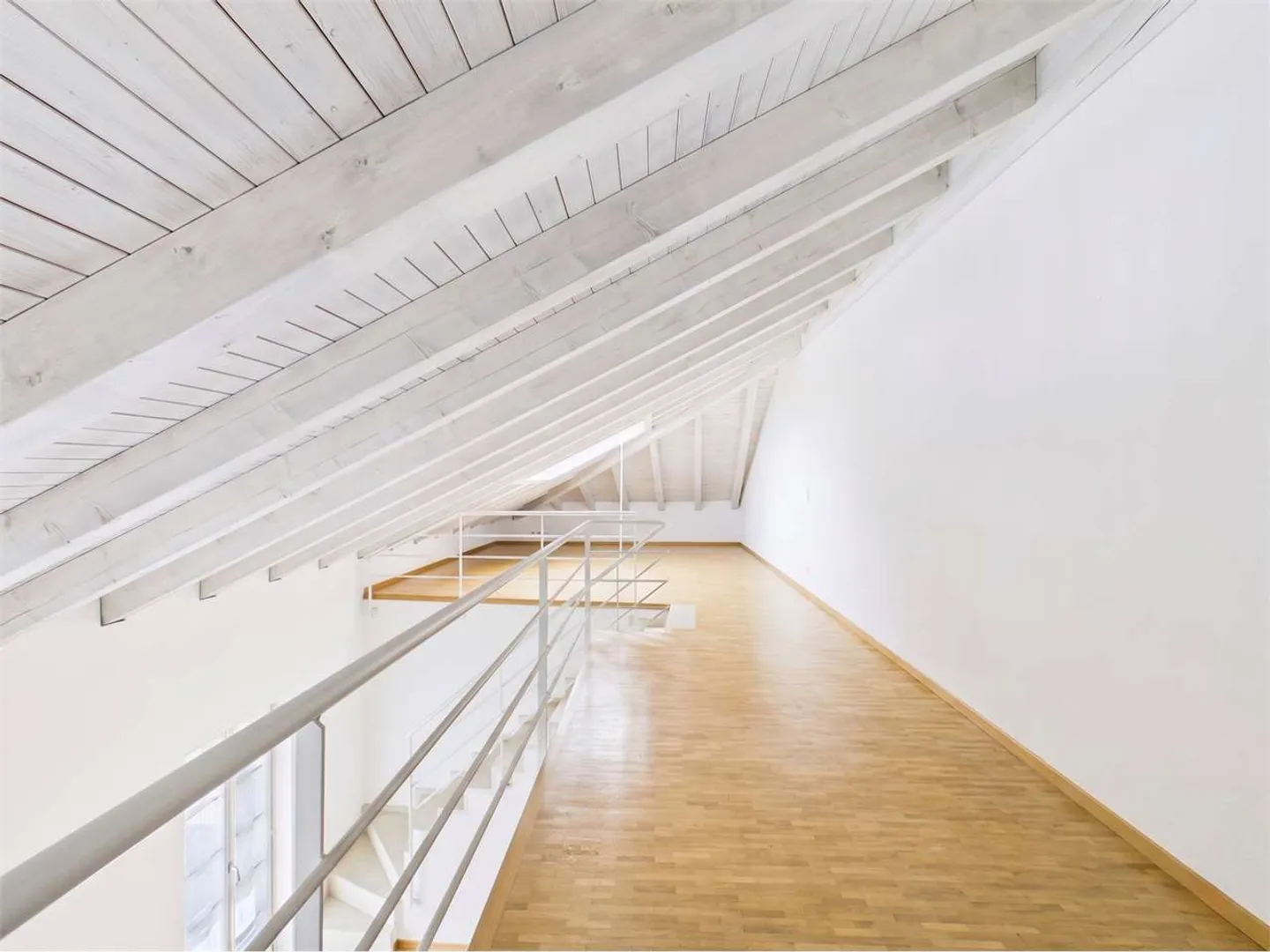 Spectacular duplex with 5.5 rooms in the heart of Bellinzona - Photo 4 of 13