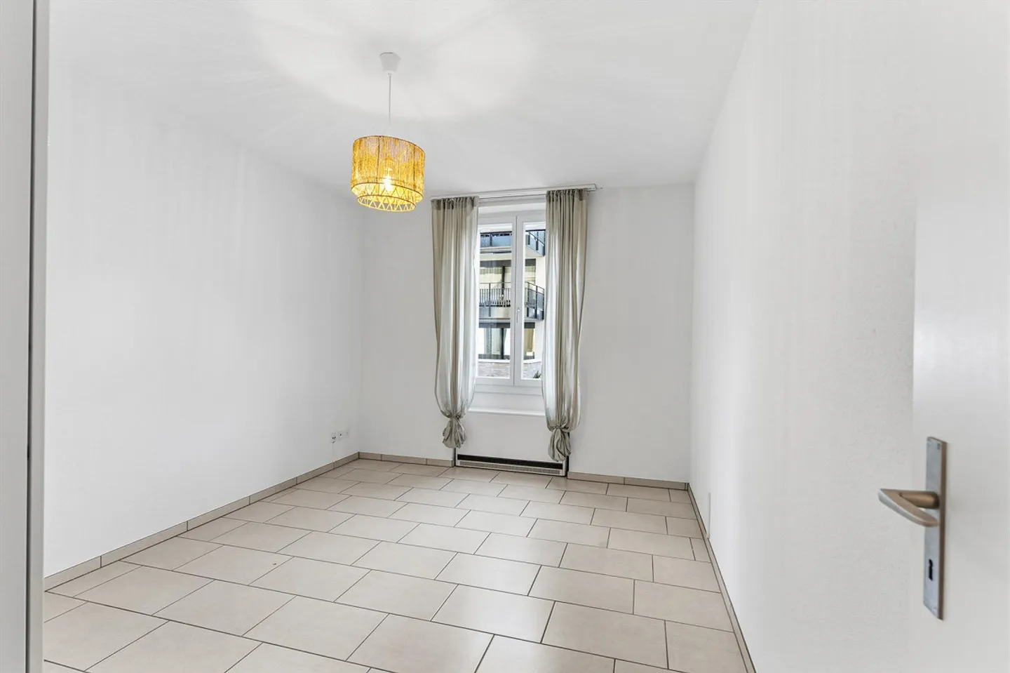 Modern home in charming old building in a central location - Photo 8 of 10