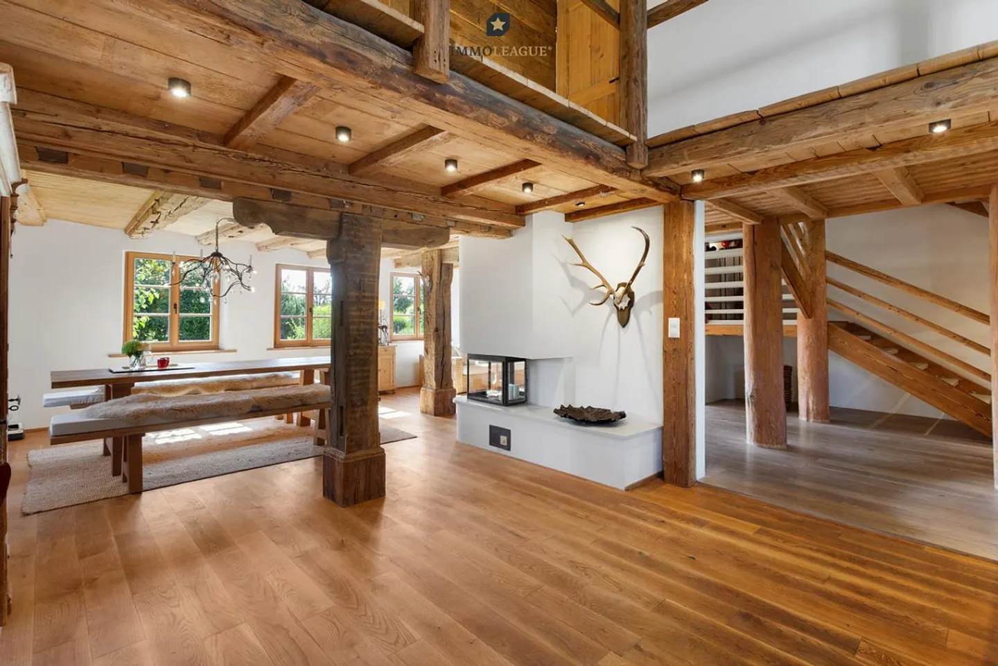 Un logement élégant avec beaucoup d'espace dans un emplacement proche de la nature - Photo 3 sur 9