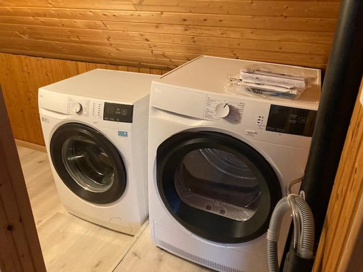 Appartement sous les combles fraîchement rénové - Photo 4 sur 6