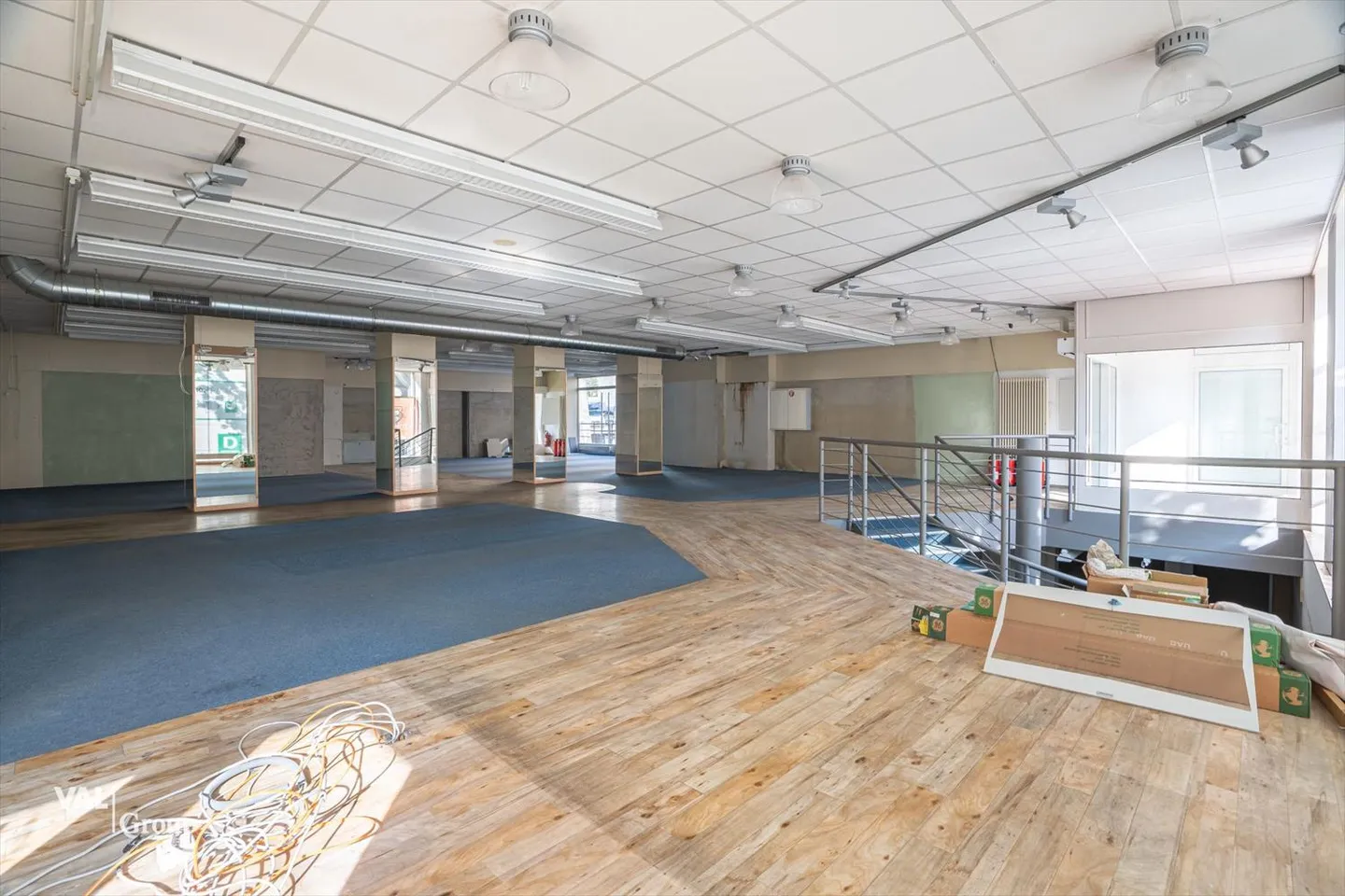 Spazio commerciale in posizione privilegiata - Foto 6 di 11