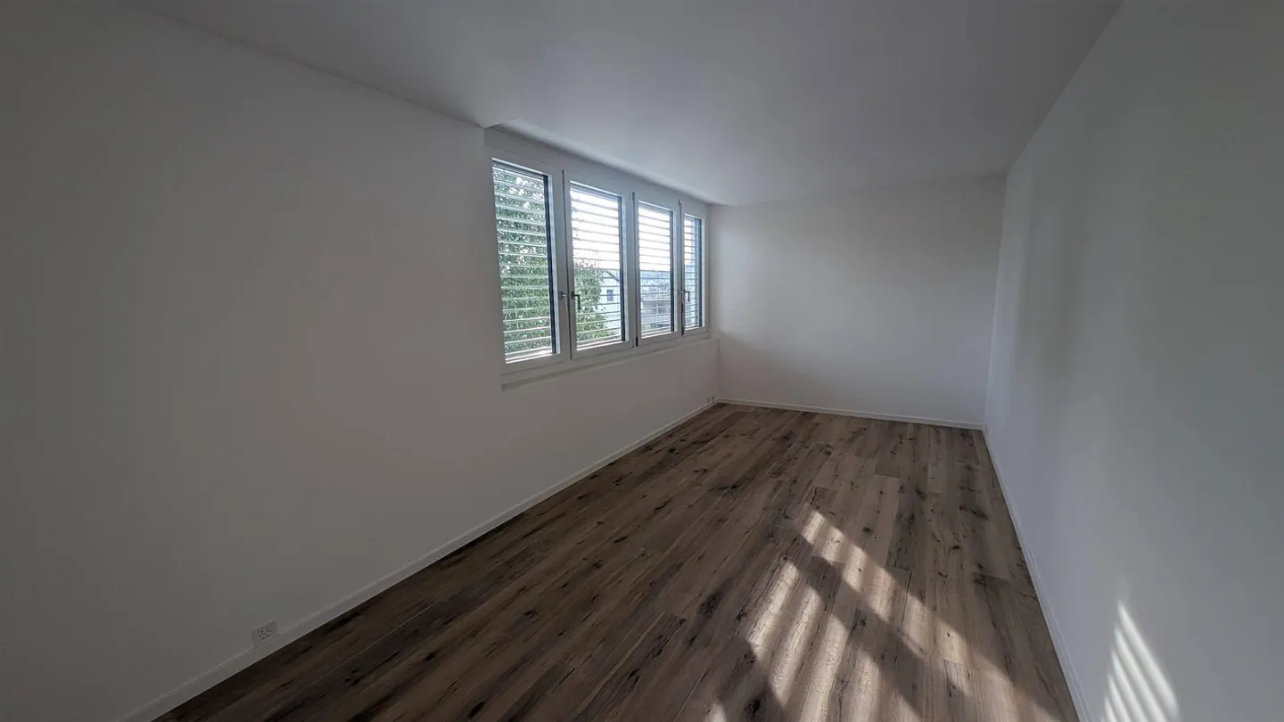 Appartement exclusif de 3,5 pièces avec loggia - Photo 5 sur 8