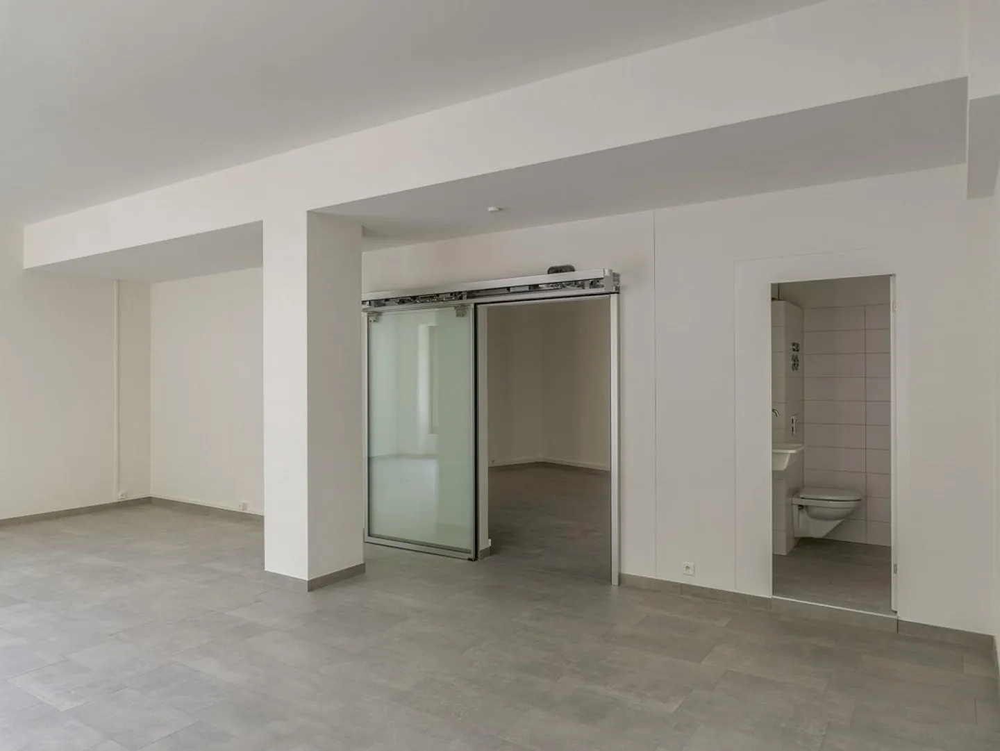 Espace commercial attrayant dans le meilleur emplacement du quartier Monbijou à Berne - Photo 5 sur 7
