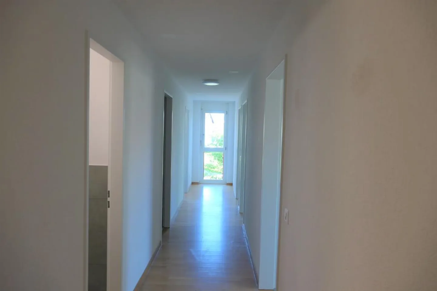 Appartamento 5.5 in una posizione adatta ai bambini - Foto 3 di 12