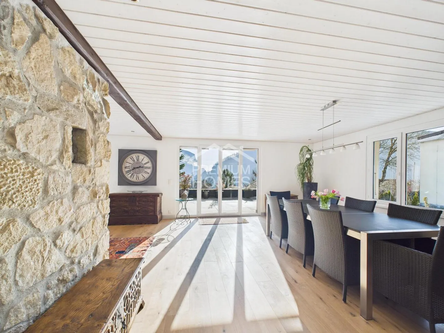 Live with space and freedom - Photo 4 of 12