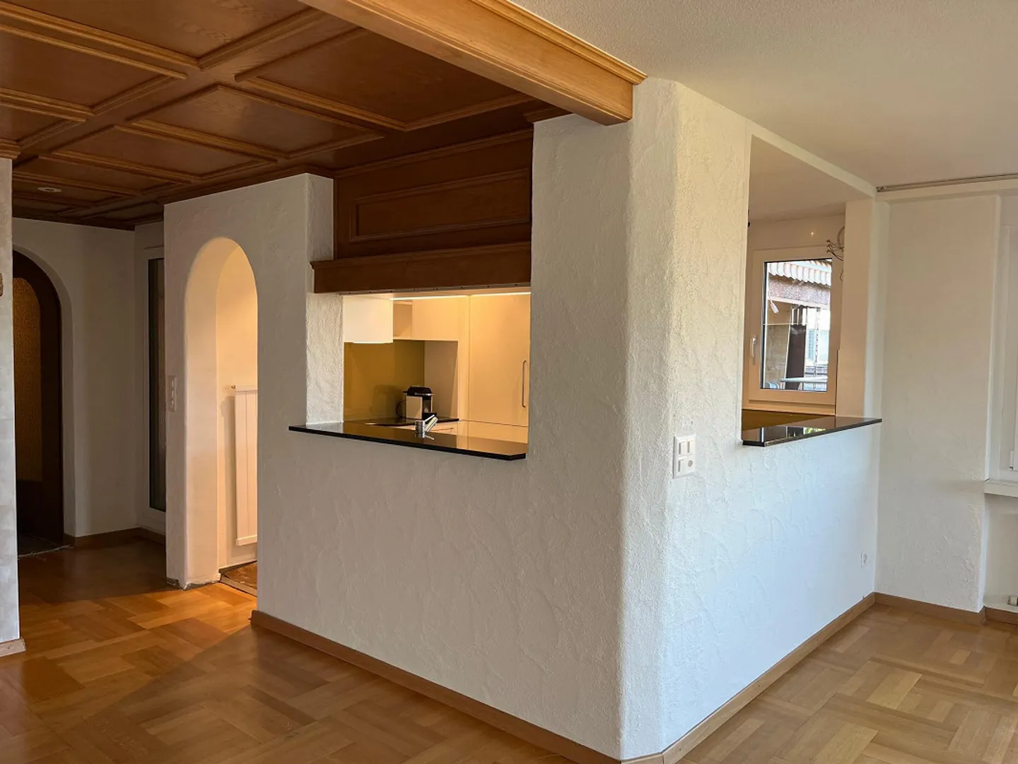 Appartamento spazioso di 4,5 locali appena ristrutturato in affitto - Foto 3 di 11