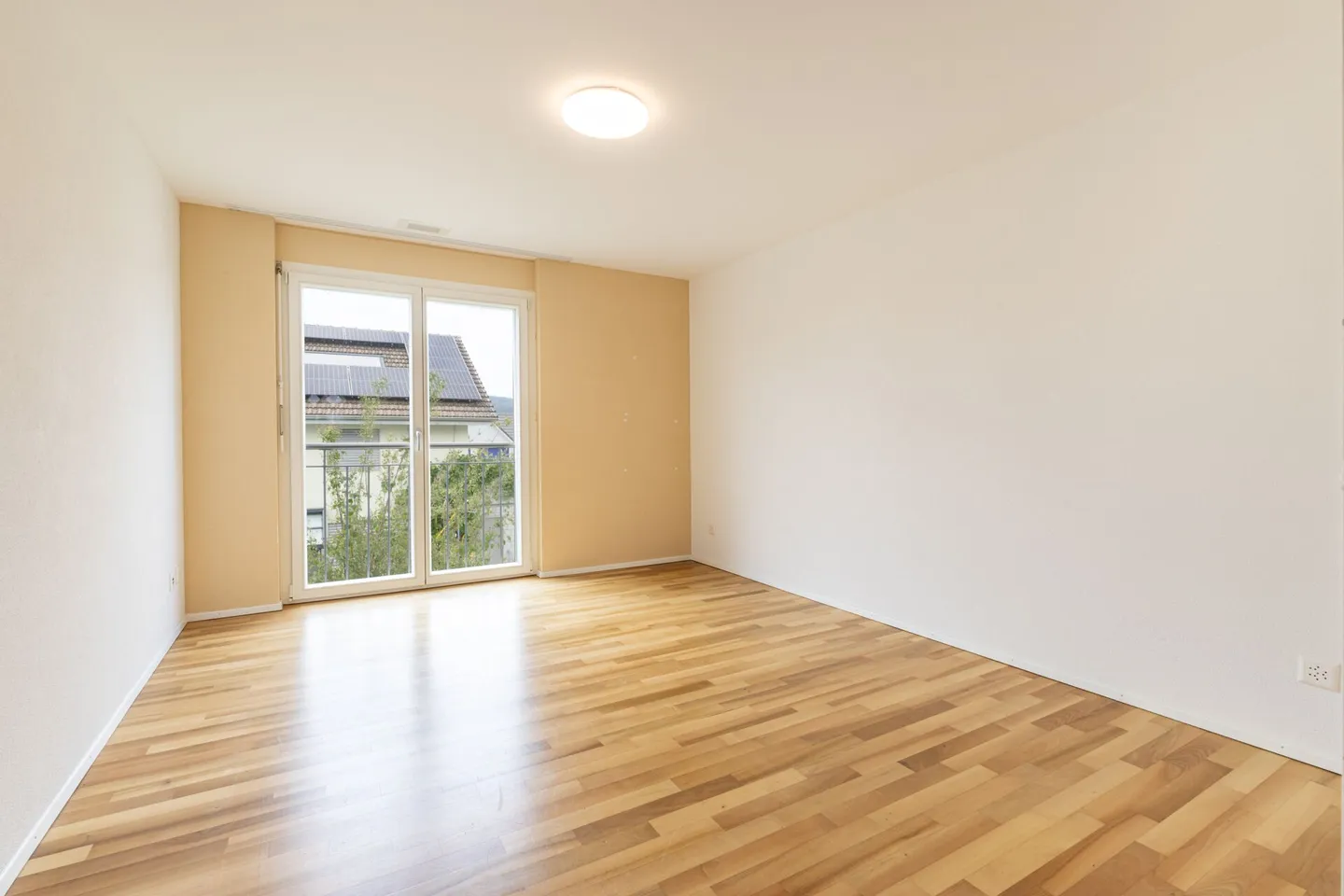 Detached 6.5-room single-family house with lake view - Photo 11 of 21