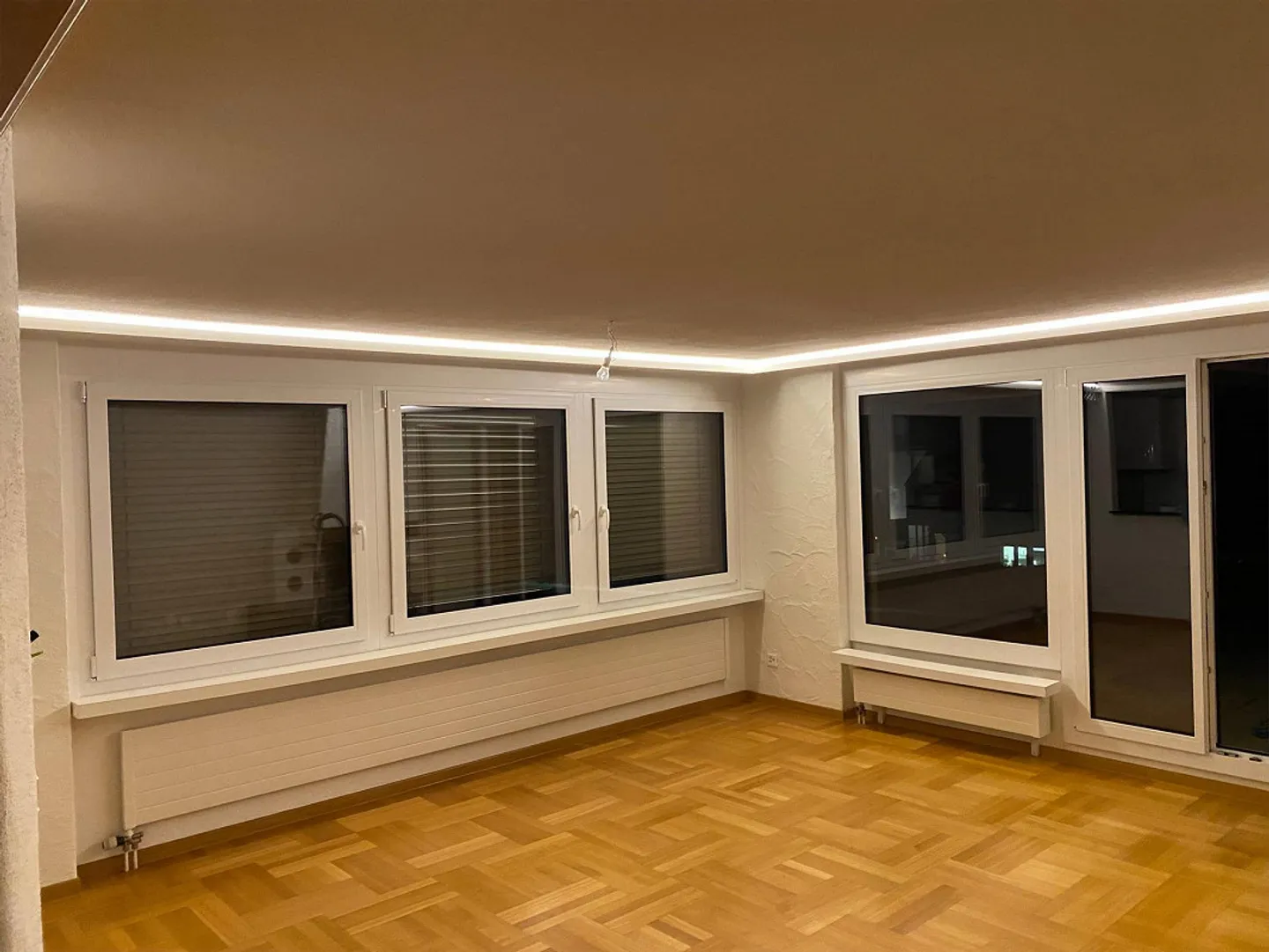 Appartamento spazioso di 4,5 locali appena ristrutturato in affitto - Foto 4 di 11