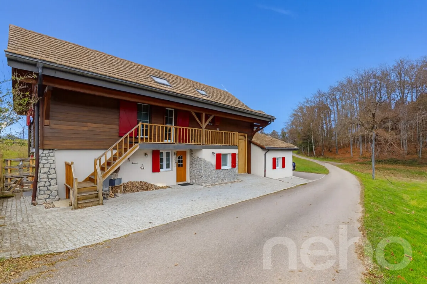 Helles renoviertes Einfamilienhaus mit großem Garten und Garage - Foto 5 von 12