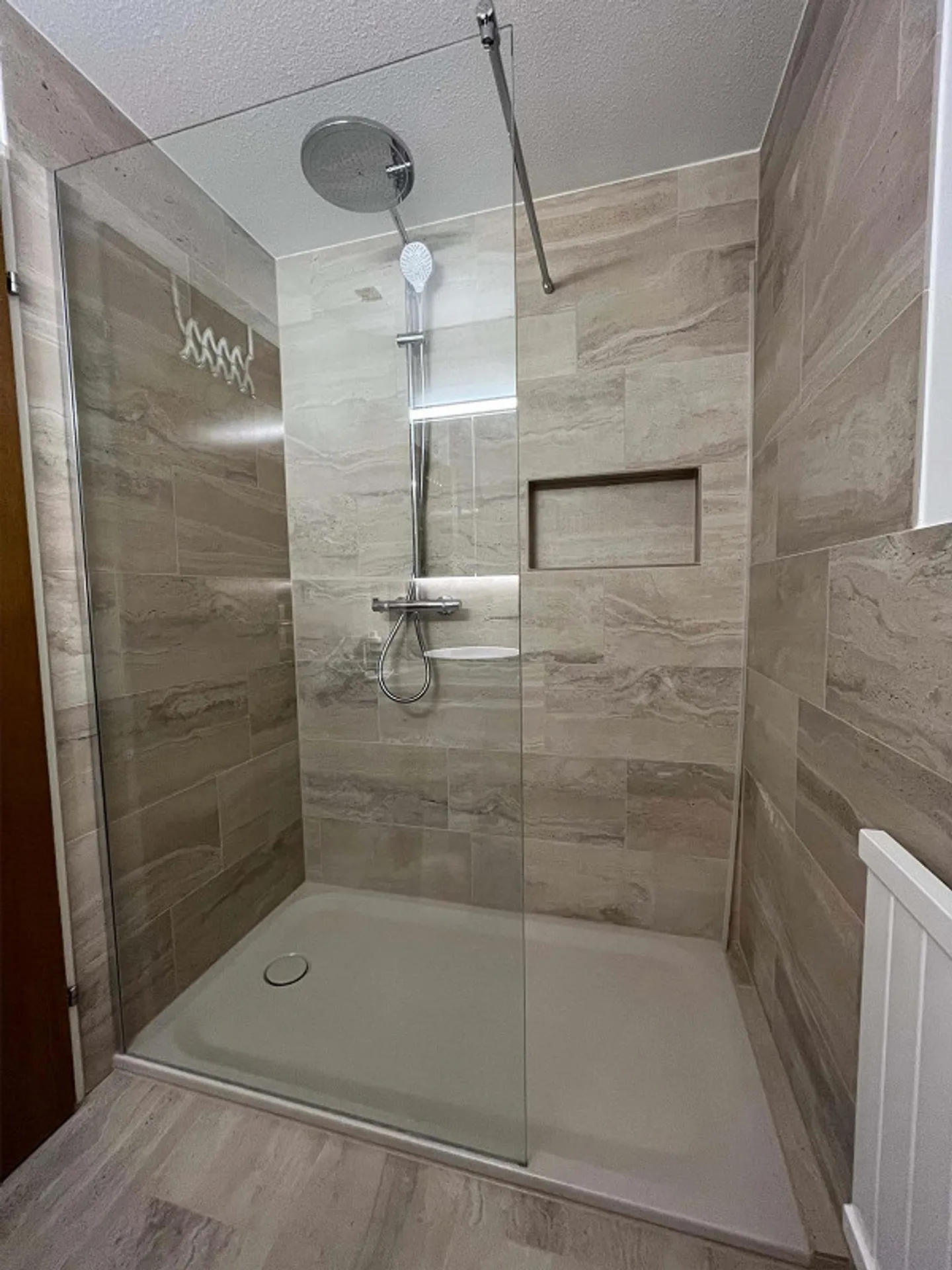 Appartamento spazioso di 4,5 locali appena ristrutturato in affitto - Foto 11 di 11