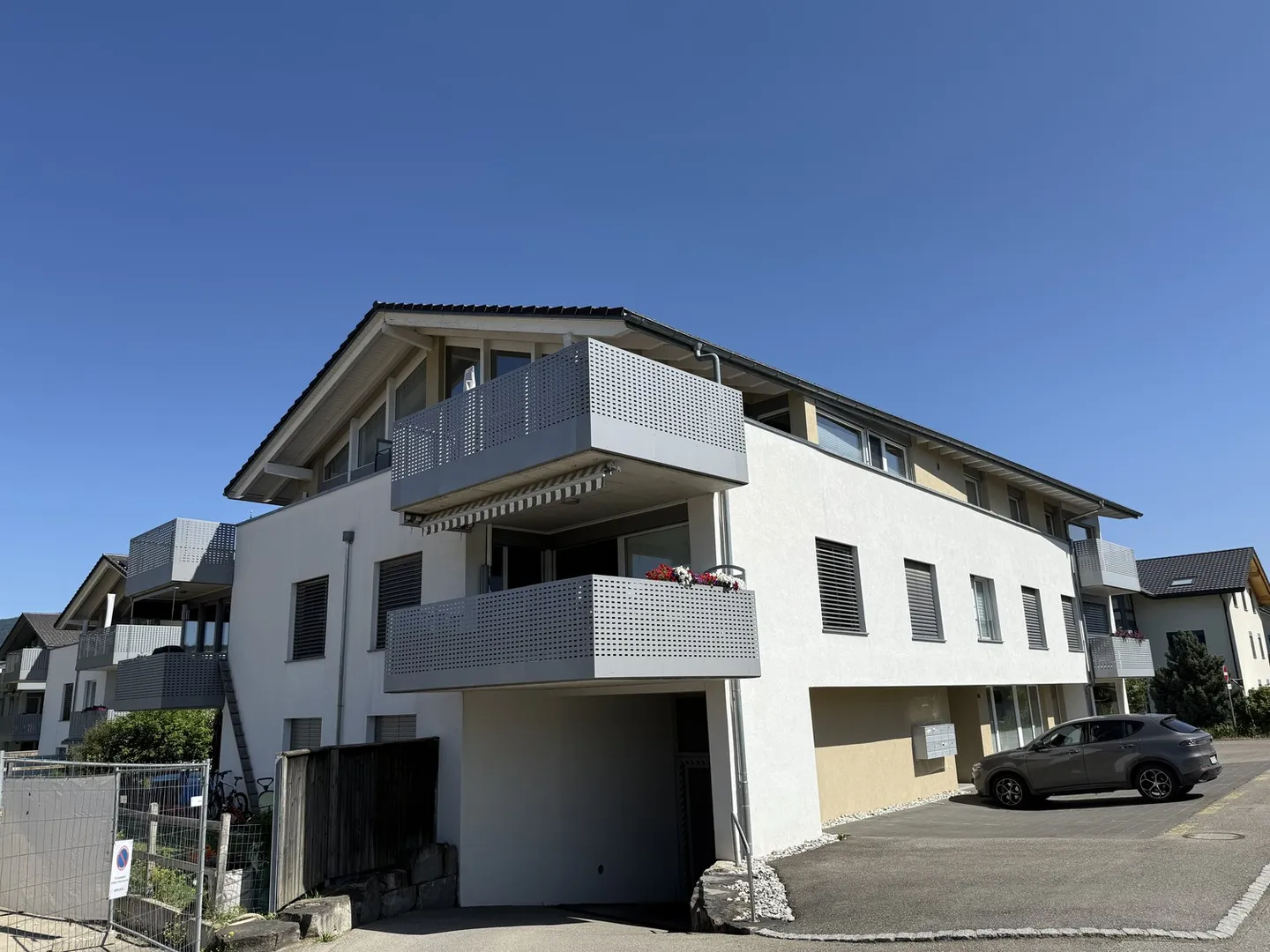 Magnifico Attico di 4.5 Stanze nel Cuore del Villaggio di Echarlens - Foto 1 di 13