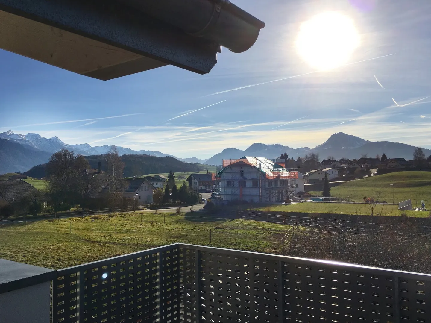 Magnifico Attico di 4.5 Stanze nel Cuore del Villaggio di Echarlens - Foto 8 di 13