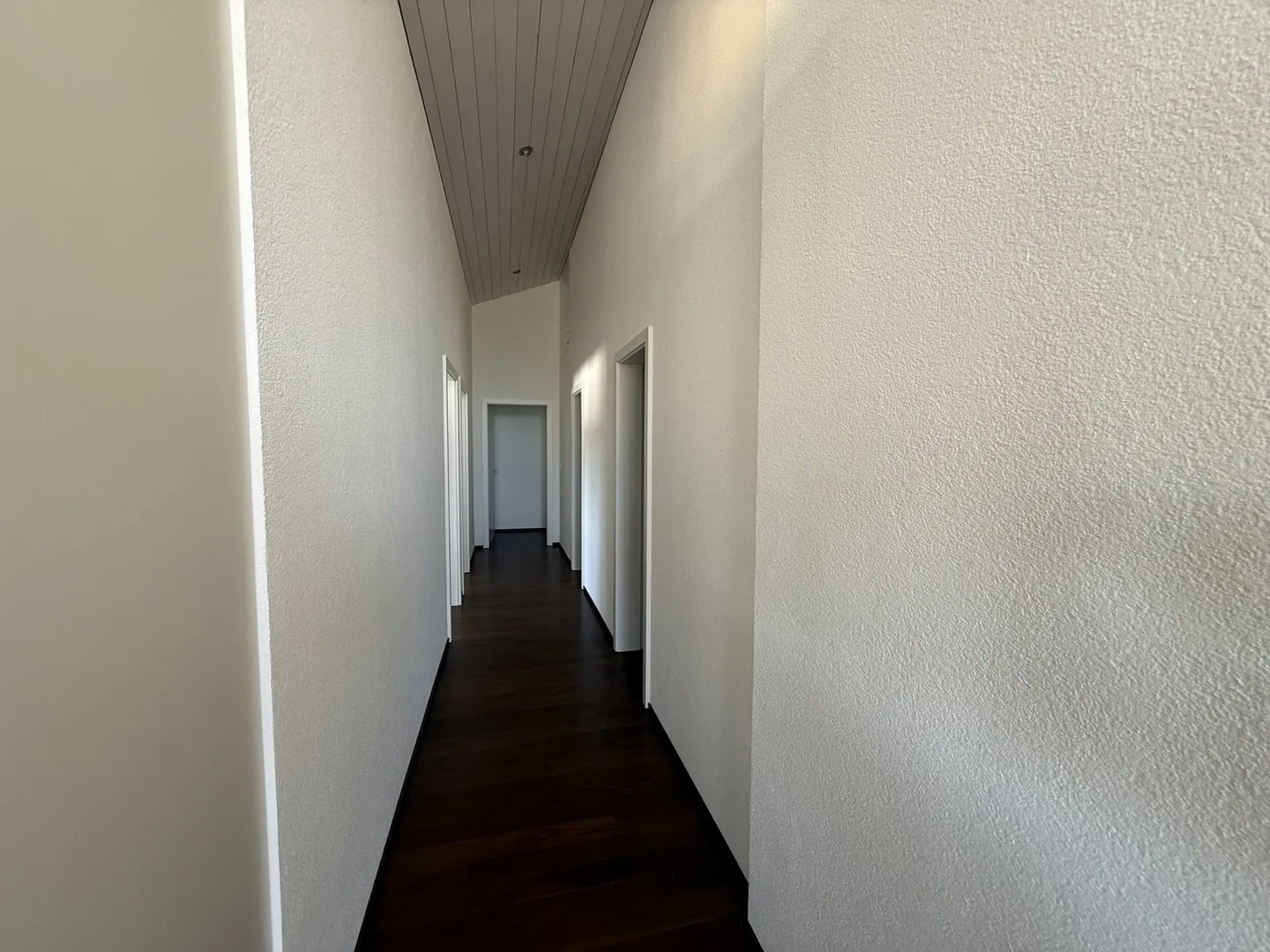 Magnifico Attico di 4.5 Stanze nel Cuore del Villaggio di Echarlens - Foto 12 di 13