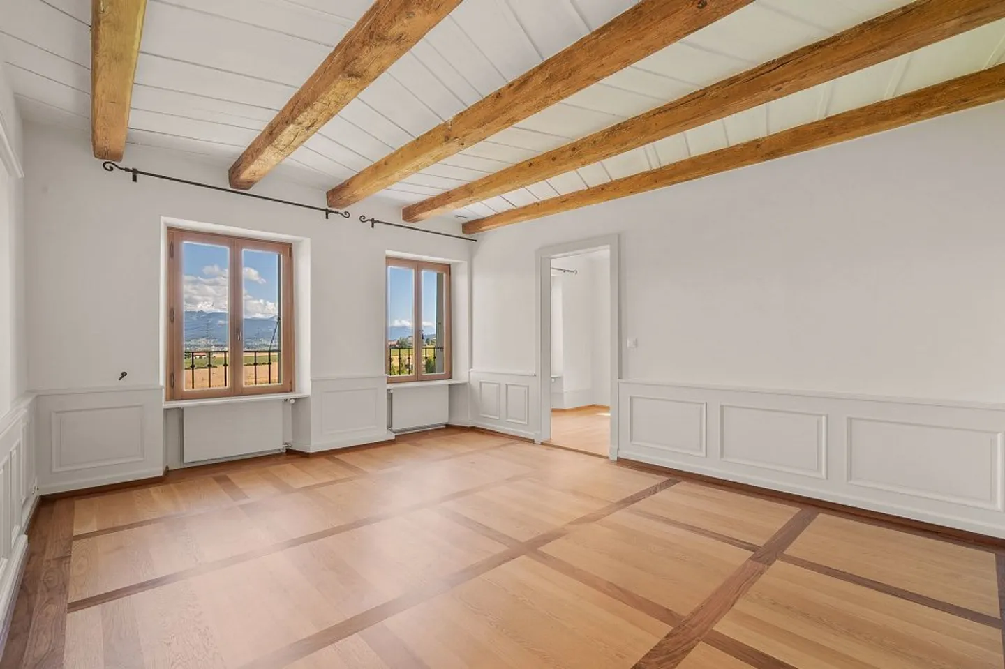 Una sensazione di casa: Duplex di 7,5 stanze con charme e giardino privato - Foto 1 di 13