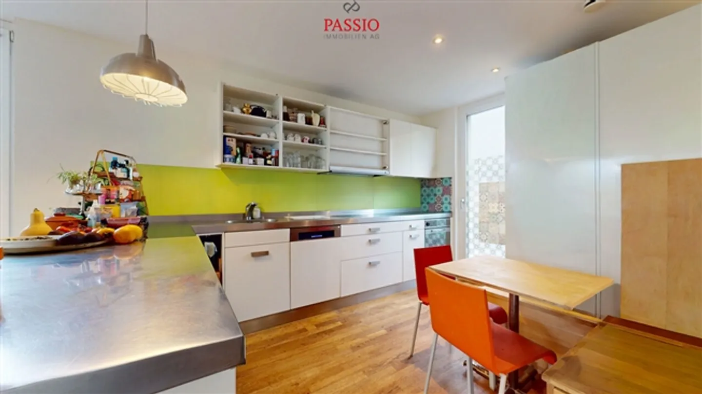 6.5-Room Semi-Detached House with Garden and 2 Heated Hobby Rooms - Photo 6 of 20