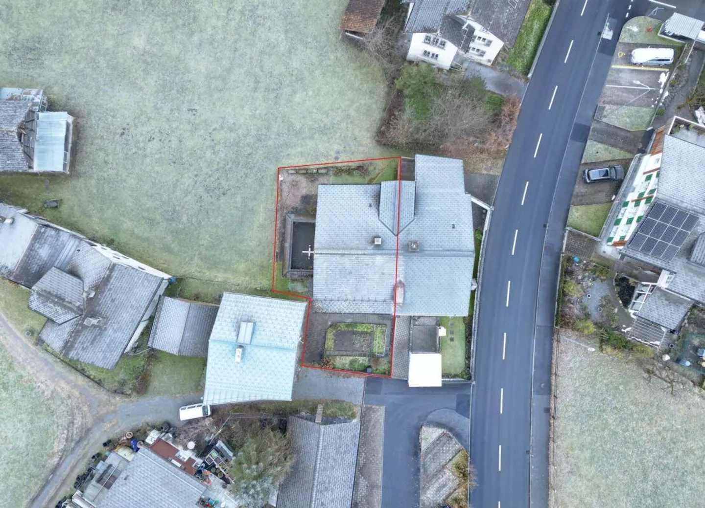 Dreamlike semi-detached family house in a beautiful and quiet location... - Photo 3 of 20