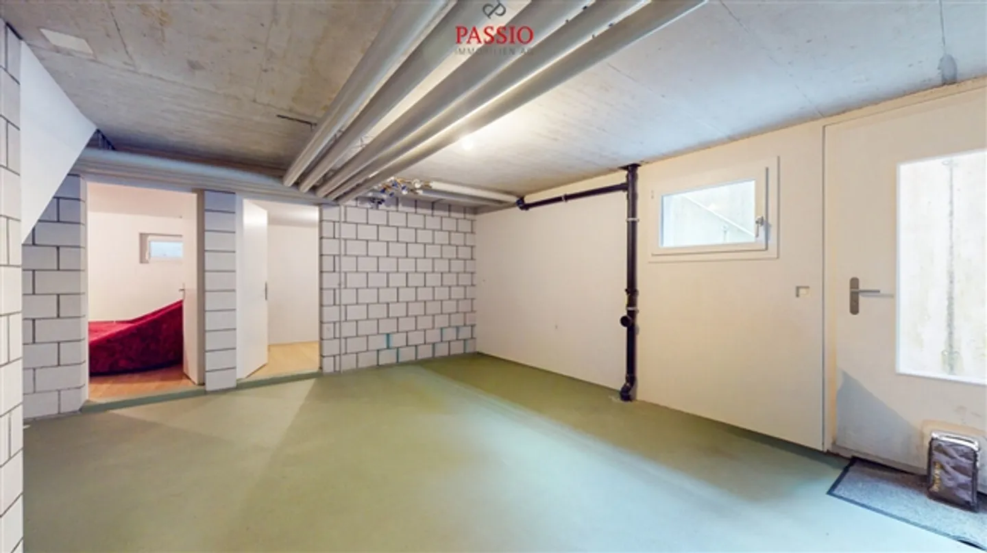 6.5-Room Semi-Detached House with Garden and 2 Heated Hobby Rooms - Photo 18 of 20