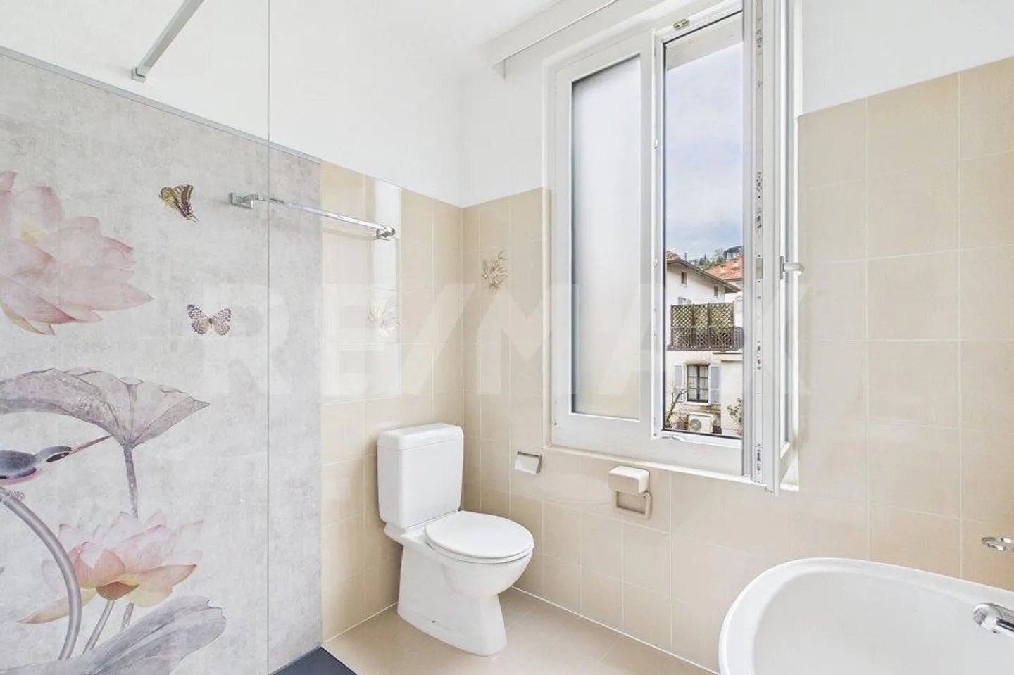 Bright and spacious 4.5 rooms in Coldrerio - Photo 6 of 11