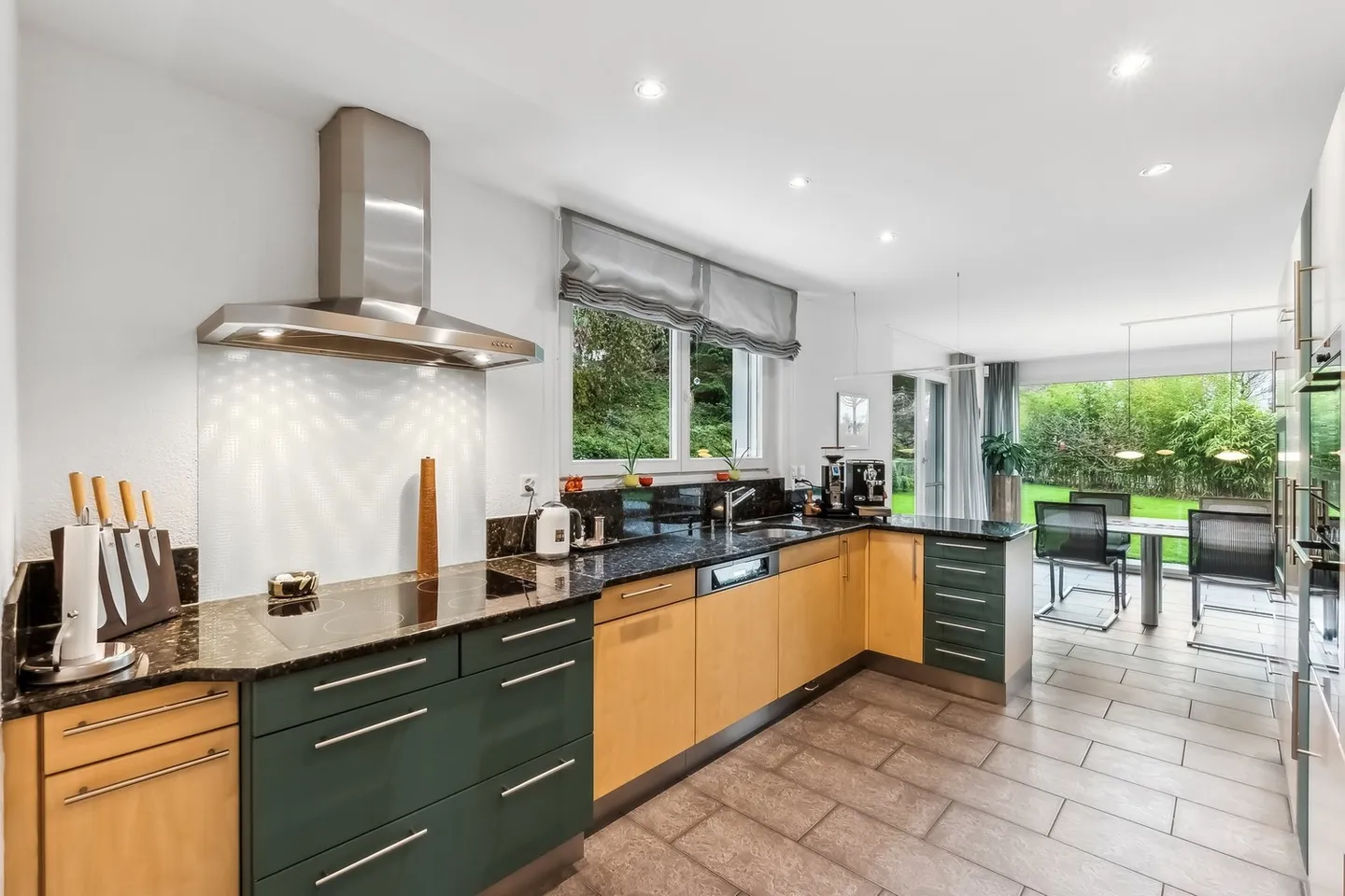 Light-flooded 5 ½ room single-family house for well-being - Photo 4 of 13