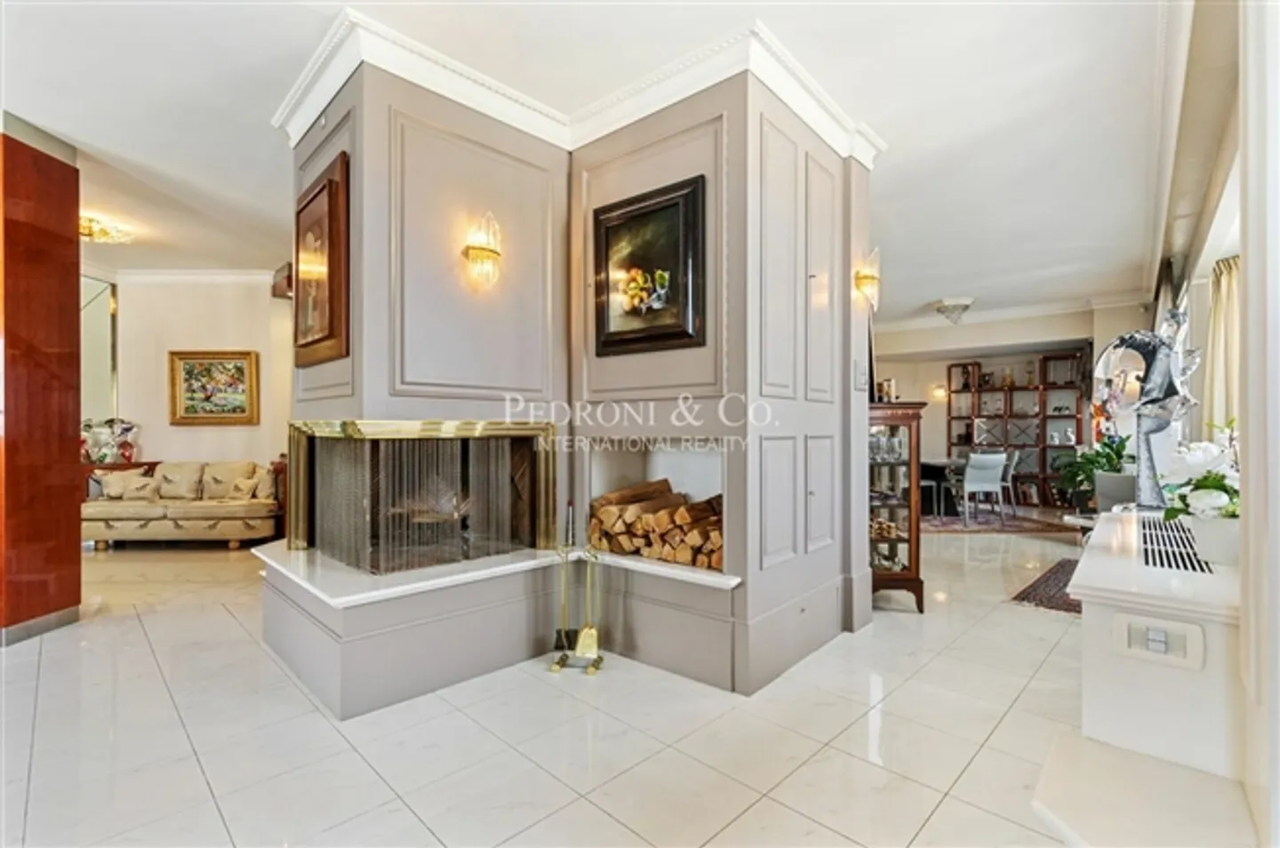 Extraordinary Maisonette on the Quays with Breathtaking Views - Photo 3 of 18