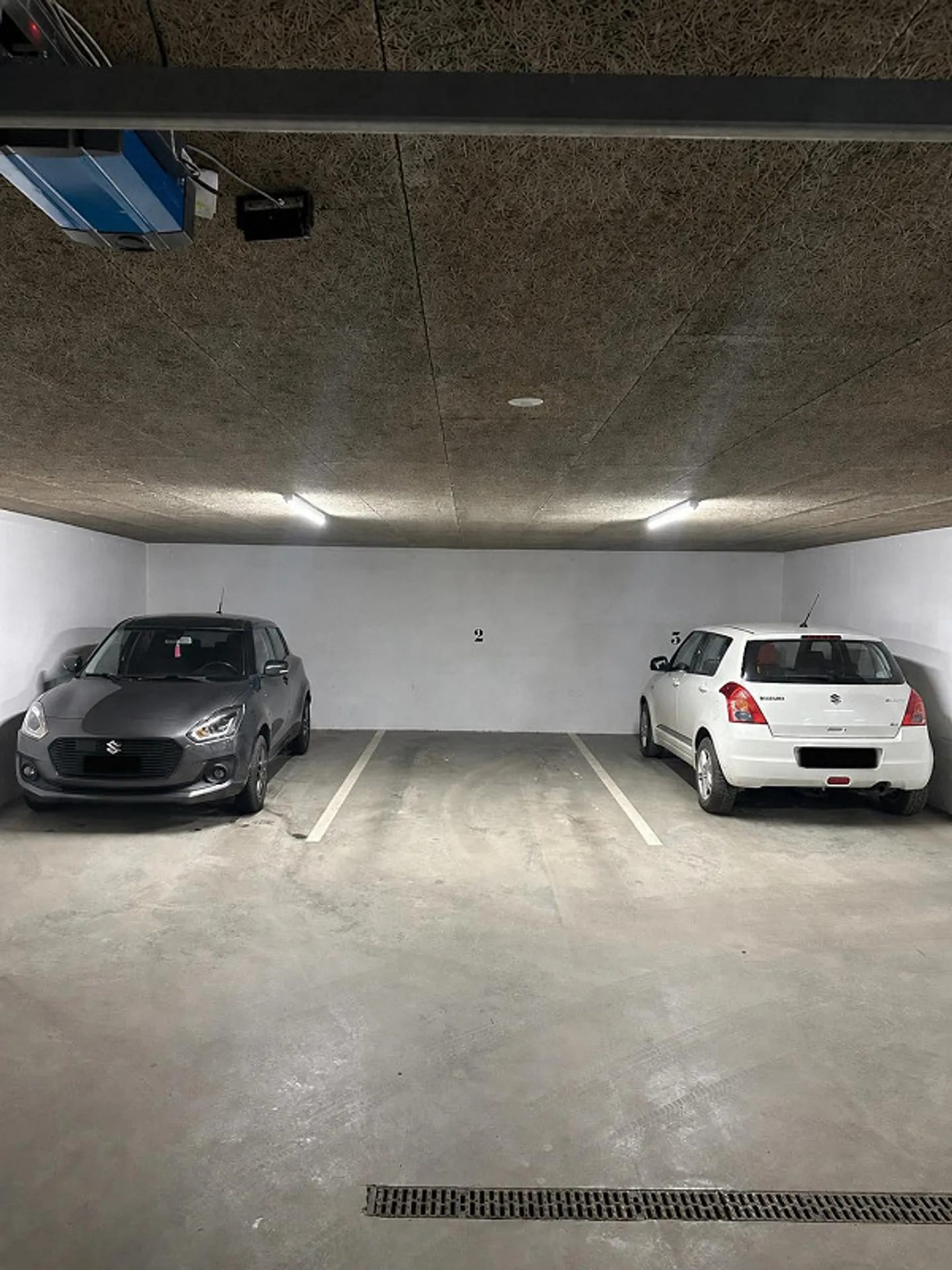 Garage Parking Ilanz - Photo 1 of 1