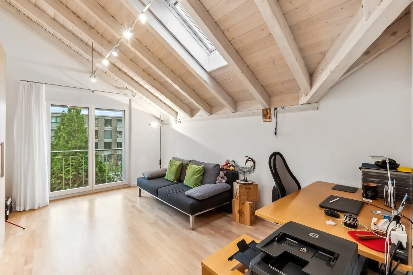 Light-flooded 5 ½ room single-family house for well-being - Photo 8 of 13