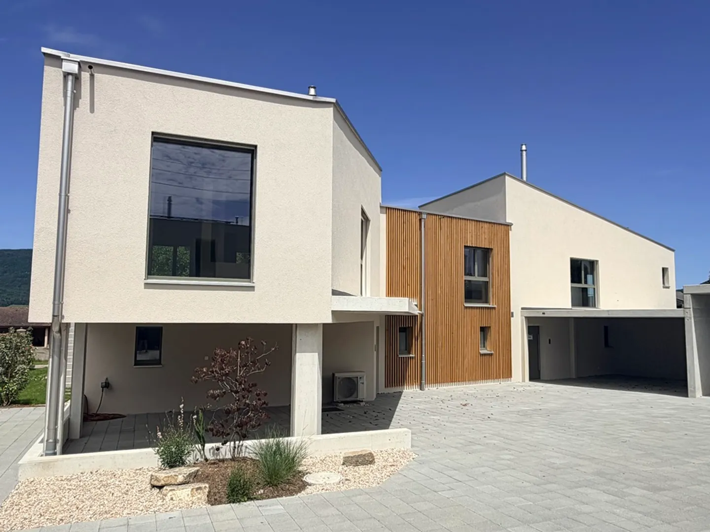 Villa moderne à Rossemaison - Photo 1 sur 13
