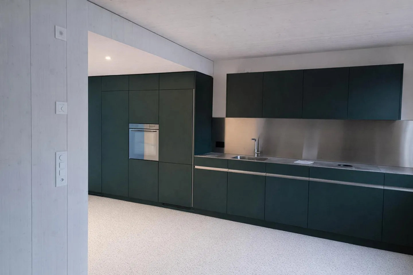 Moderner Duplex mit privatem Garten - Foto 3 von 13